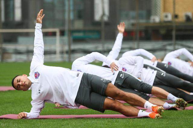 星空体育APP-重庆当代2020纪录片《反击》上演 吹响2021赛季号角